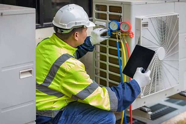 Professional Hvac technician working in Auberry, CA